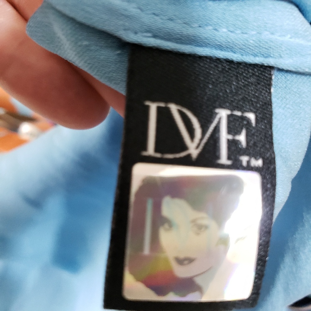 Diane Von Furstenberg Silk Racerback Tank Size 4 - Picture 5 of 6